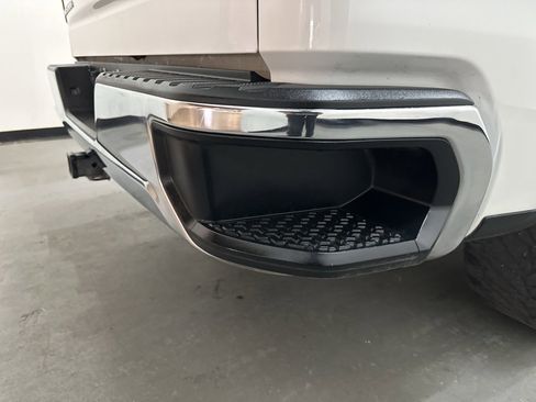 Used 2020 Chevrolet Silverado 1500 LT image 11