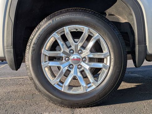 Used 2021 GMC Sierra 1500 SLT w/ SLT Convenience Package AWD/4WD image 8