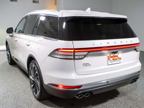 Used 2021 Lincoln Aviator Reserve w/ Equipment Group 201A image 9