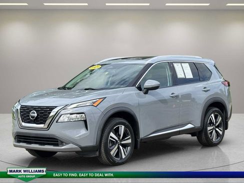 Used 2021 Nissan Rogue SL w/ Premium Package AWD/4WD image 6