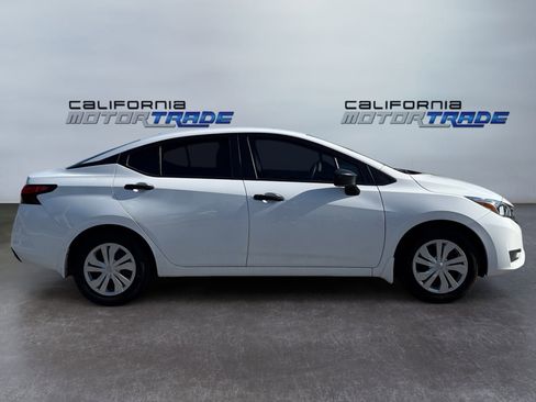 Used 2024 Nissan Versa S w/ Trunk Package image 4