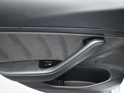 Used 2018 Tesla Model 3 Long Range image 28