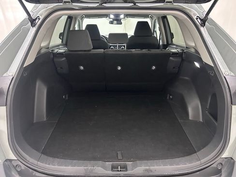 Used 2023 Toyota RAV4 XLE AWD/4WD image 9