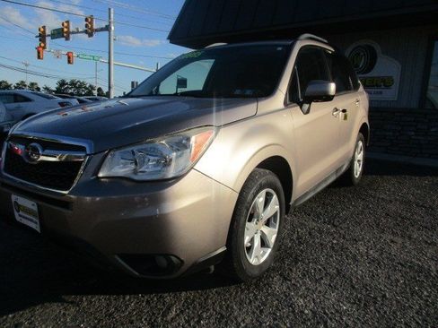 Used 2015 Subaru Forester 2.5i Premium w/ All-Weather Package AWD/4WD image 4