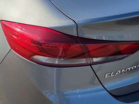Used 2018 Hyundai Elantra Value Edition image 11