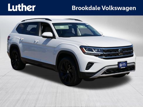 Certified 2023 Volkswagen Atlas SE w/ Black Wheel Package AWD/4WD image 1