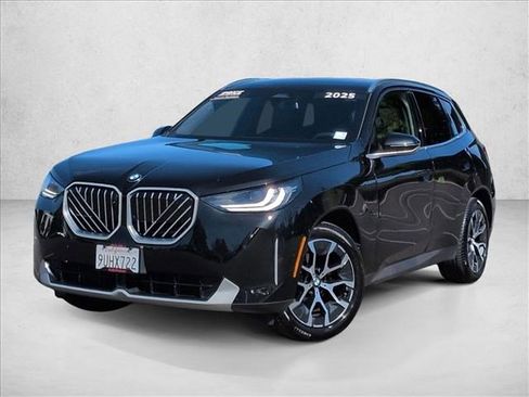 Used 2025 BMW X3 xDrive30i w/ Premium Package image 1