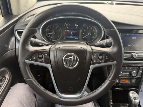 Used 2022 Buick Encore Preferred w/ Safety Package image 12