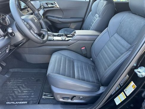 New 2026 Mitsubishi Outlander SE image 22