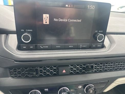 Used 2023 Honda Accord LX image 10