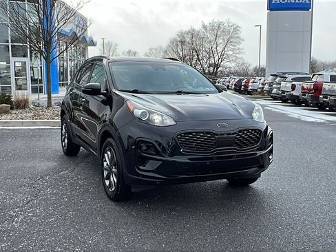 Used 2021 Kia Sportage S w/ S AWD Premium Package image 1