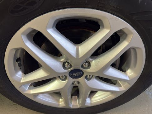 Used 2013 Ford Fusion SE FWD image 36