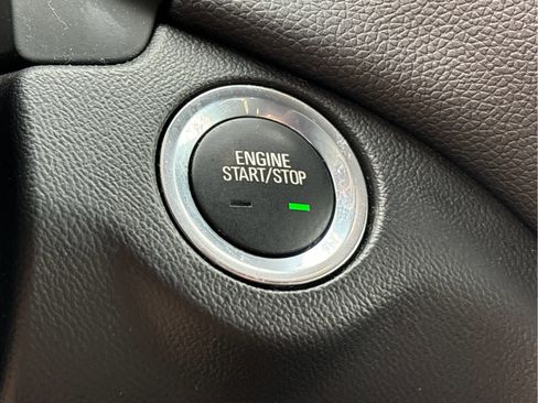 Used 2020 Chevrolet Equinox LT image 21