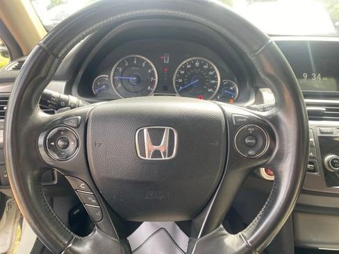 Used 2015 Honda Crosstour EX-L image 14
