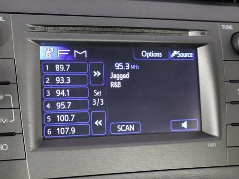 Used 2015 Toyota Prius Two image 32