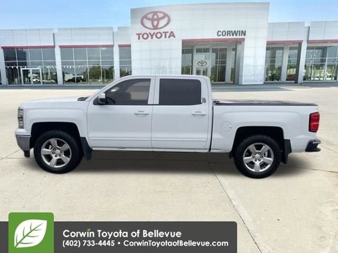 Used 2015 Chevrolet Silverado 1500 LT w/ LT Convenience Package AWD/4WD image 2