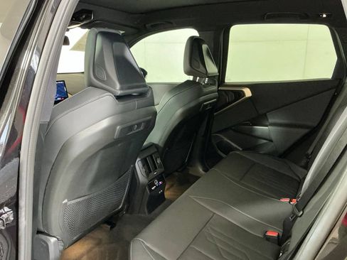 Certified 2025 BMW X3 xDrive30i w/ Convenience Package AWD/4WD image 8