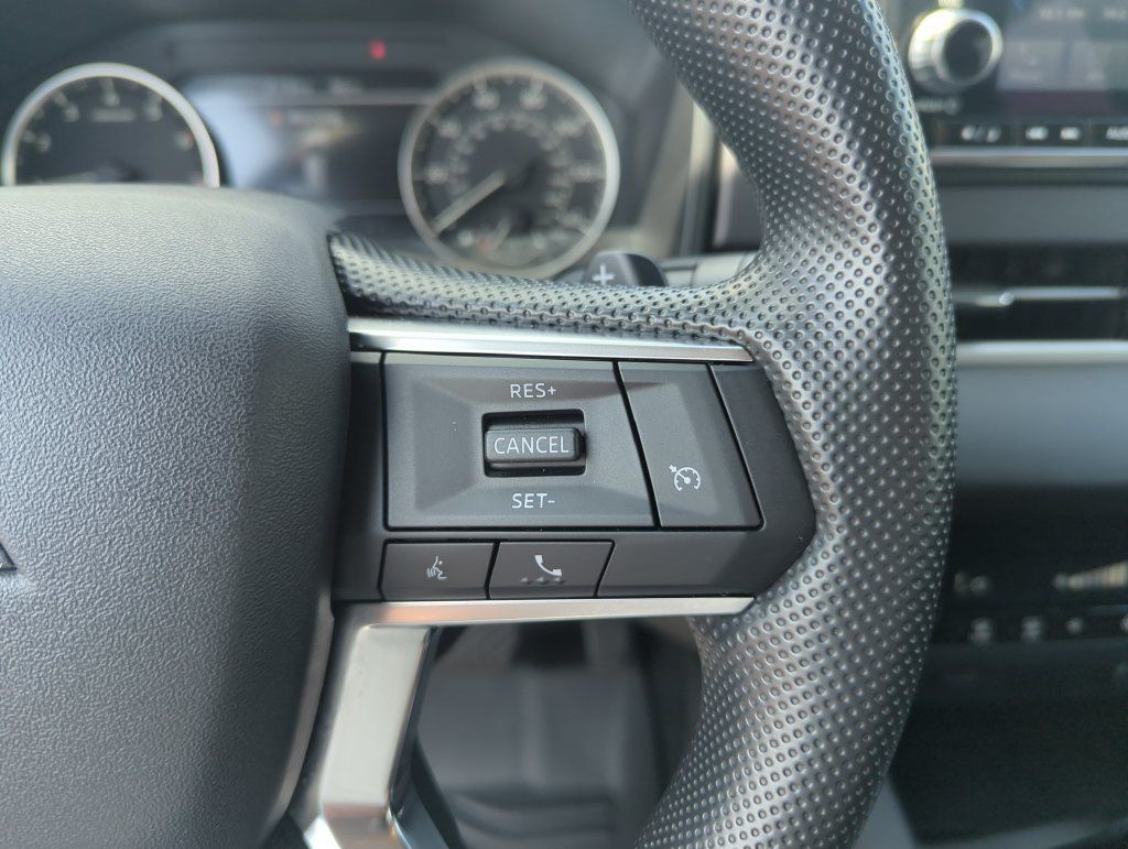 Used 2024 Mitsubishi Outlander ES AWD/4WD image 23