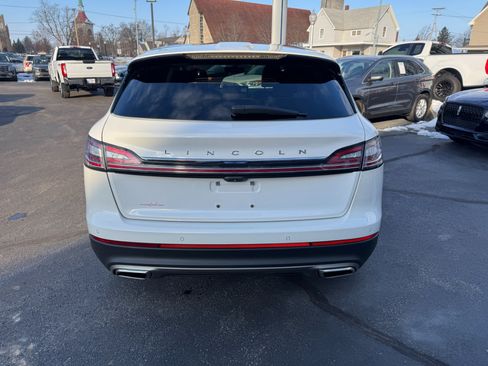 Used 2021 Lincoln Nautilus Reserve image 4