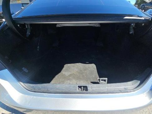 Used 2022 Toyota Camry SE image 6