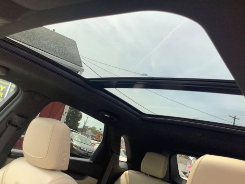 Used 2017 Cadillac XT5 Premium Luxury image 22