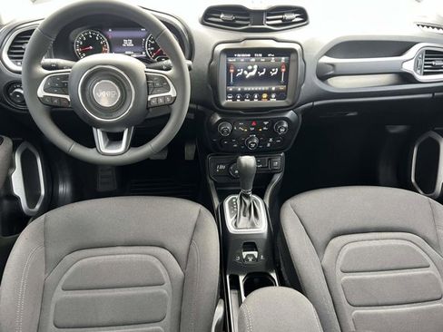 Certified 2021 Jeep Renegade Latitude w/ Luxury Group I image 11