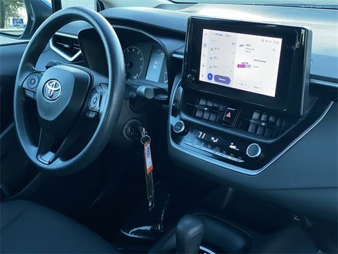 Used 2024 Toyota Corolla LE image 32