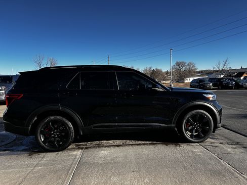 Used 2023 Ford Explorer ST w/ Equipment Group 401A image 7