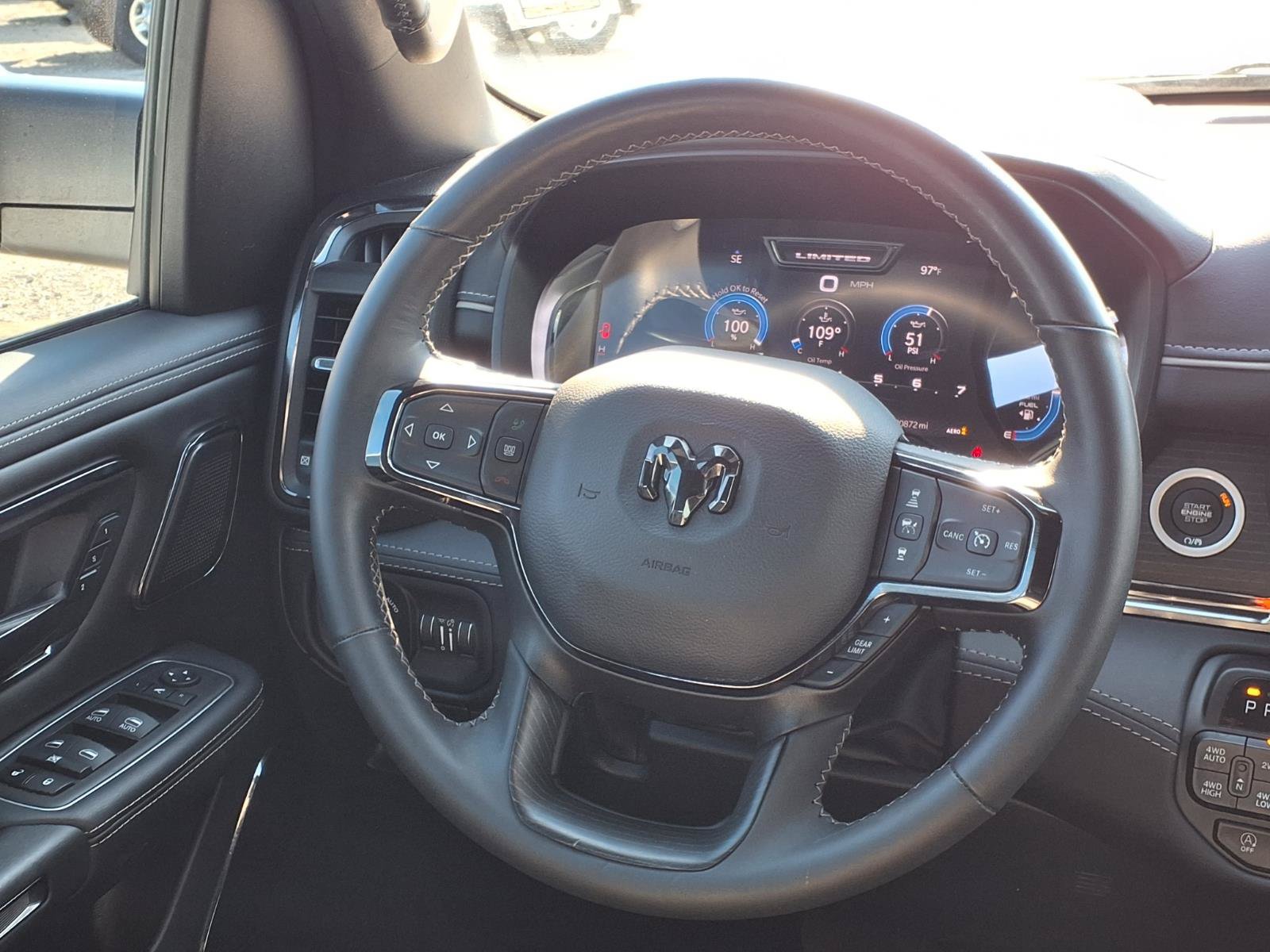 Used 2024 RAM 1500 Limited AWD/4WD image 23
