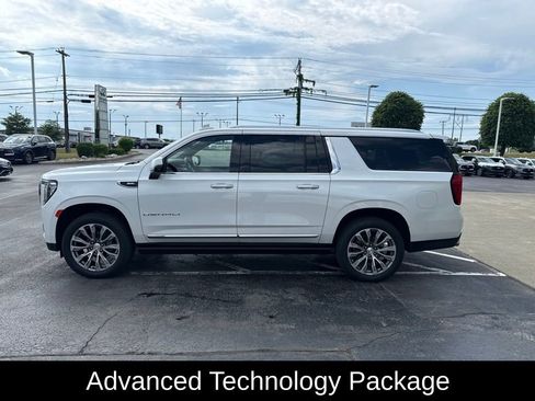 Used 2021 GMC Yukon XL Denali w/ Denali Ultimate Package AWD/4WD image 12