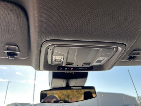 Used 2025 Chevrolet Silverado 2500 LT w/ Convenience Package image 17