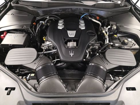 Used 2022 Maserati Levante GT image 15