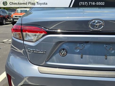 Certified 2025 Toyota Corolla LE FWD image 7