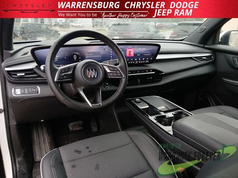 Used 2025 Buick Enclave Preferred AWD/4WD image 14