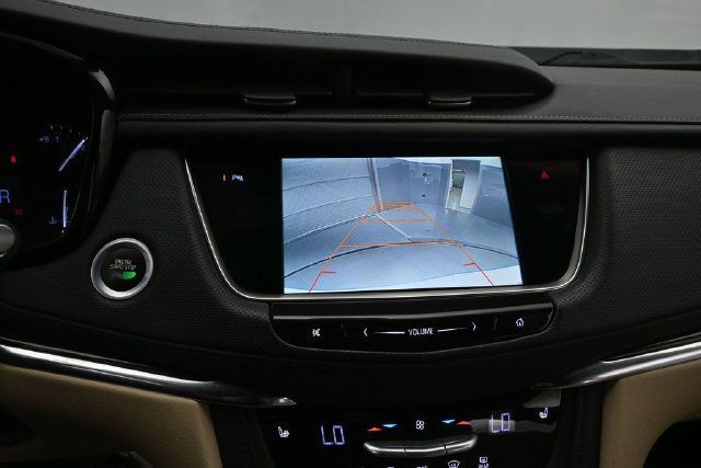 Used 2017 Cadillac XT5 Luxury w/ Driver Awareness Package AWD/4WD image 33