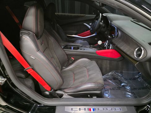 Used 2021 Chevrolet Camaro ZL1 RWD image 3