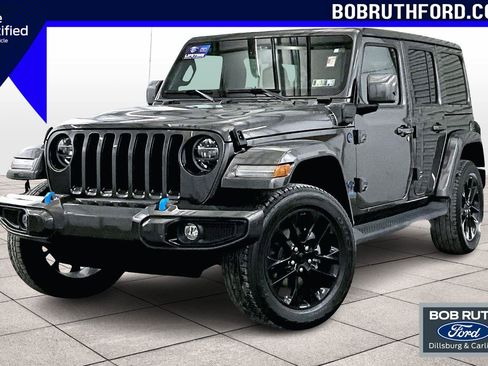 Used 2021 Jeep Wrangler Unlimited Sahara image 1