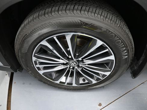 Certified 2026 Toyota Grand Highlander MAX Platinum image 28