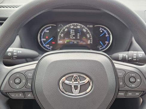 New 2025 Toyota RAV4 XLE image 17