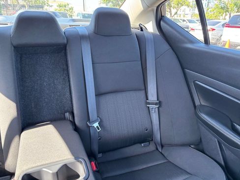 Used 2025 Nissan Altima 2.5 SV FWD image 38