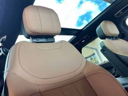 New 2026 Land Rover Range Rover Sport Dynamic SE AWD/4WD image 19