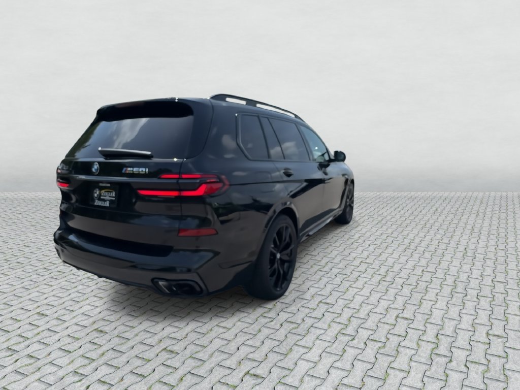 Used 2027 BMW X7 M60i AWD/4WD image 8