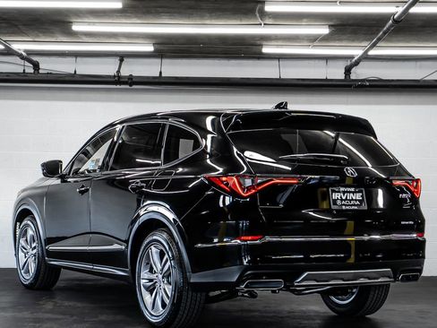 New 2026 Acura MDX SH-AWD image 3