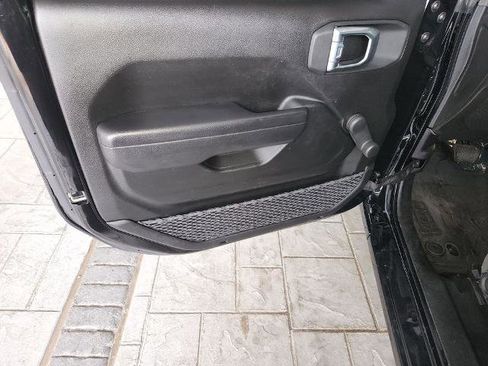 Used 2024 Jeep Wrangler Sport image 28