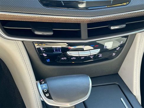 Used 2018 Cadillac CT6 Luxury image 29