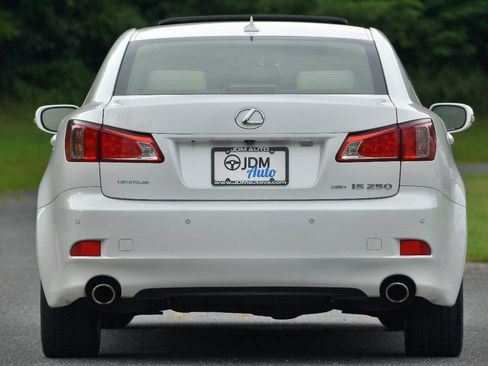 Used 2013 Lexus IS 250 AWD w/ Luxury Plus Pkg Value Edition image 6