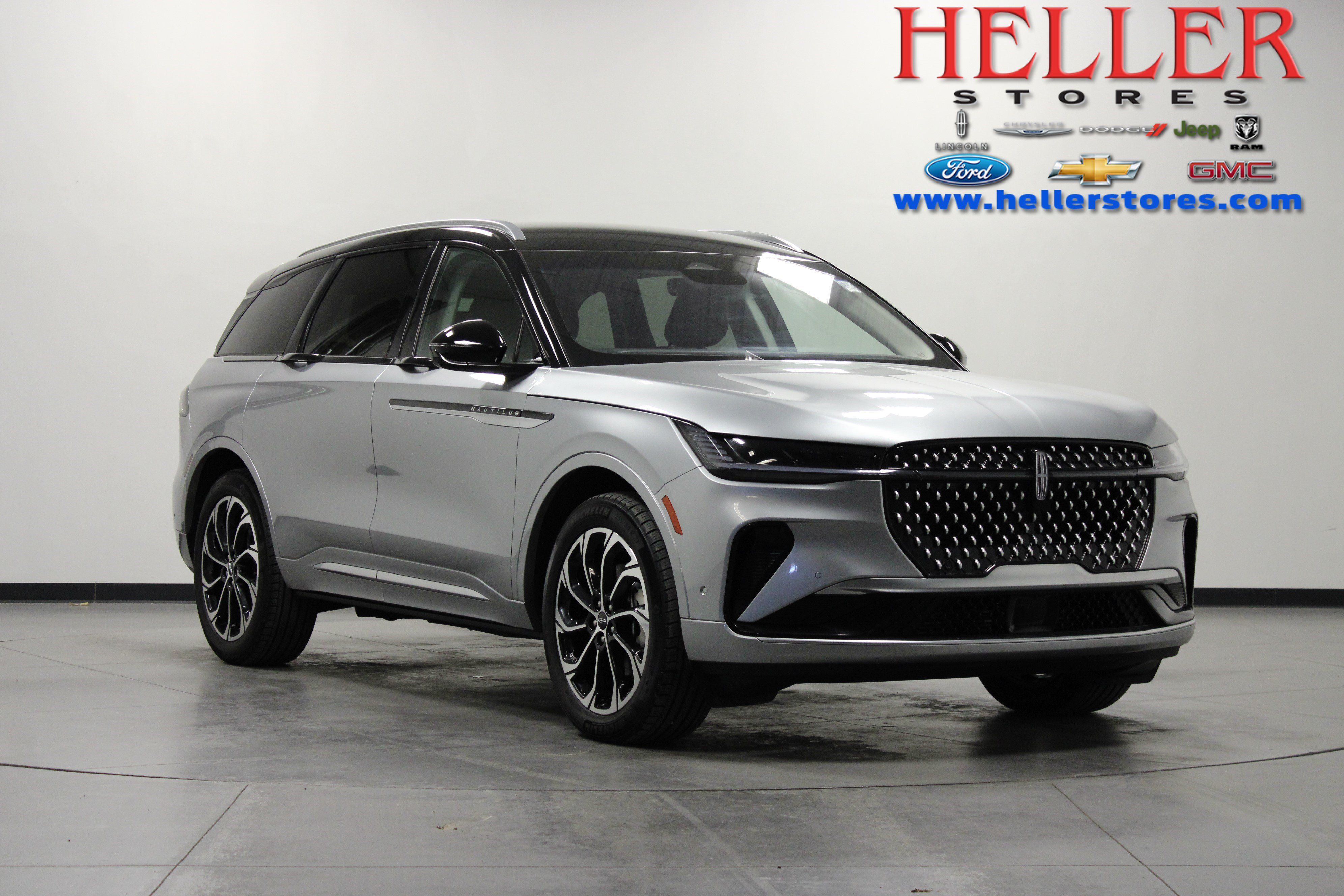 Used 2024 Lincoln Nautilus Reserve AWD/4WD image 1