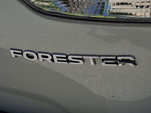 Used 2021 Subaru Forester Limited AWD/4WD image 33