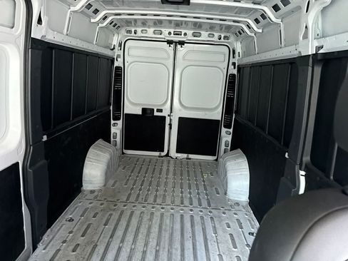 Used 2024 RAM ProMaster 2500 w/ Convenience Group FWD image 22