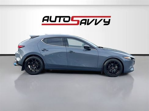 Used 2022 MAZDA MAZDA3 s image 8